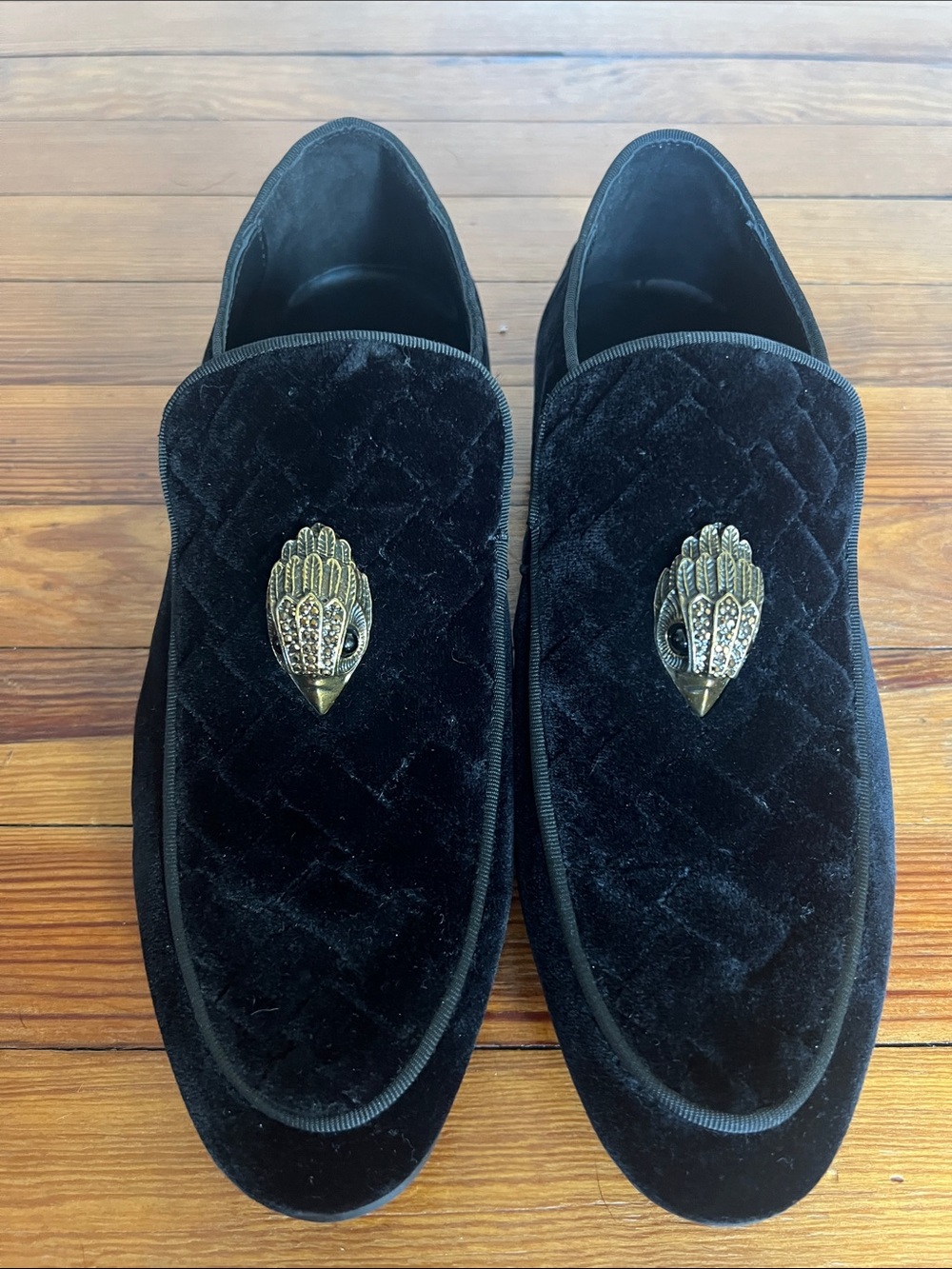 Kurt Geiger London Hugh Eagle Head Quilted Black Velvet Loafers Size 42 / 9 NWOB